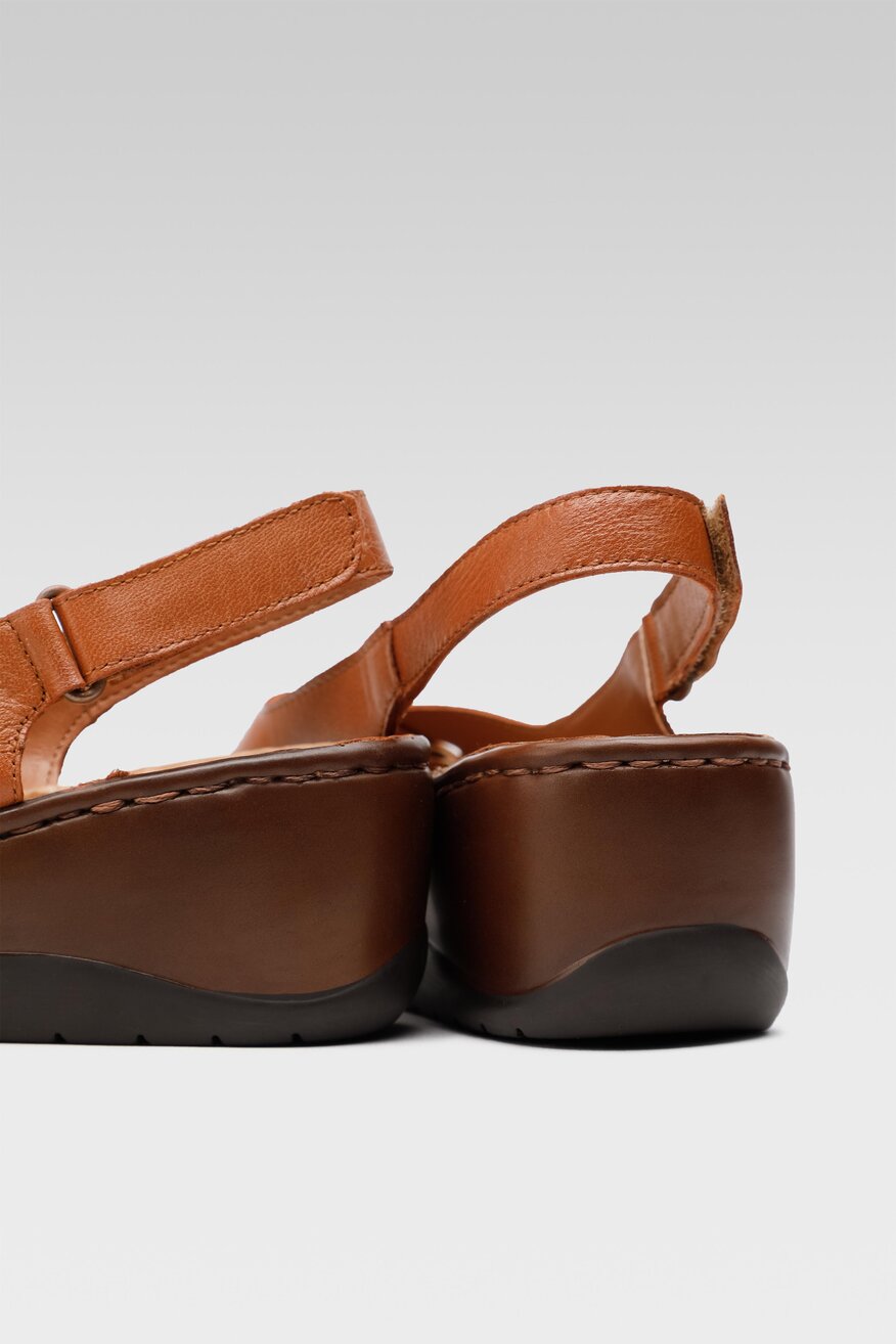 Go Soft - Skórzane sandały brązowe - 5904248675493