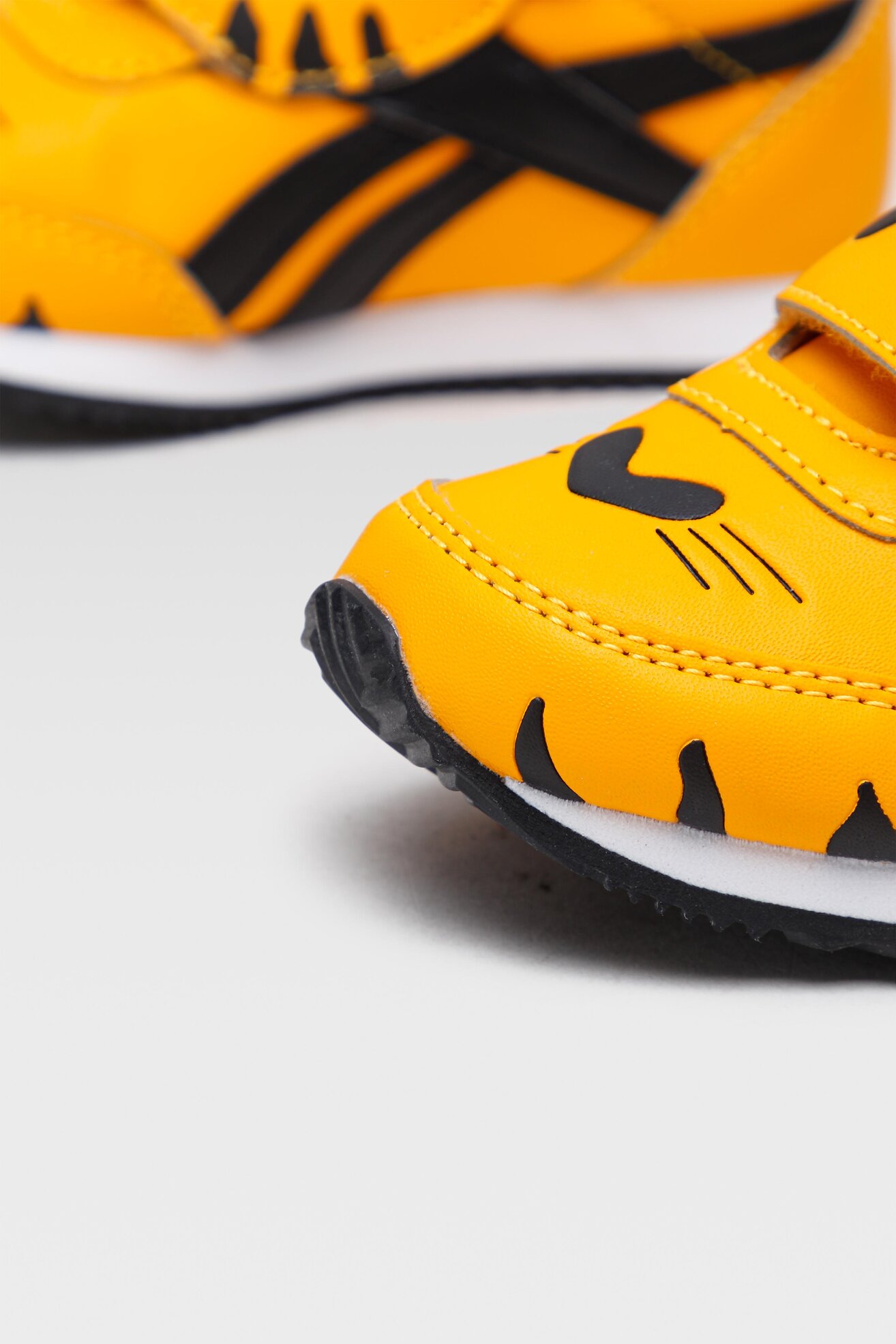 Obuwie sportowe Reebok ROYAL CLJOG 2 KC H01347 Złoty