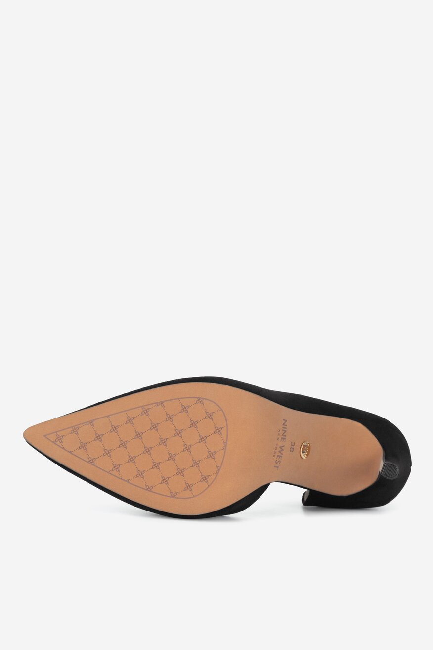 
                Körömcipő NINE WEST FEKETE - 5905588957553