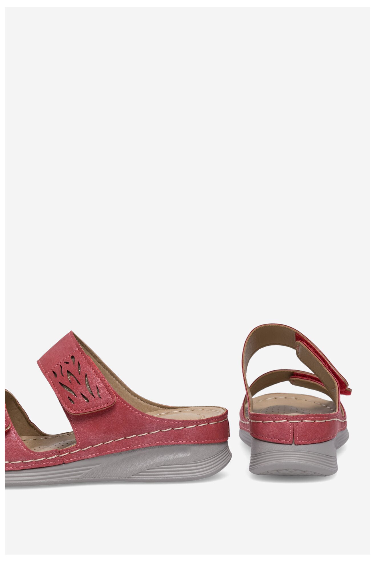 Klapki Clara Barson WYL05010-11 Czerwony