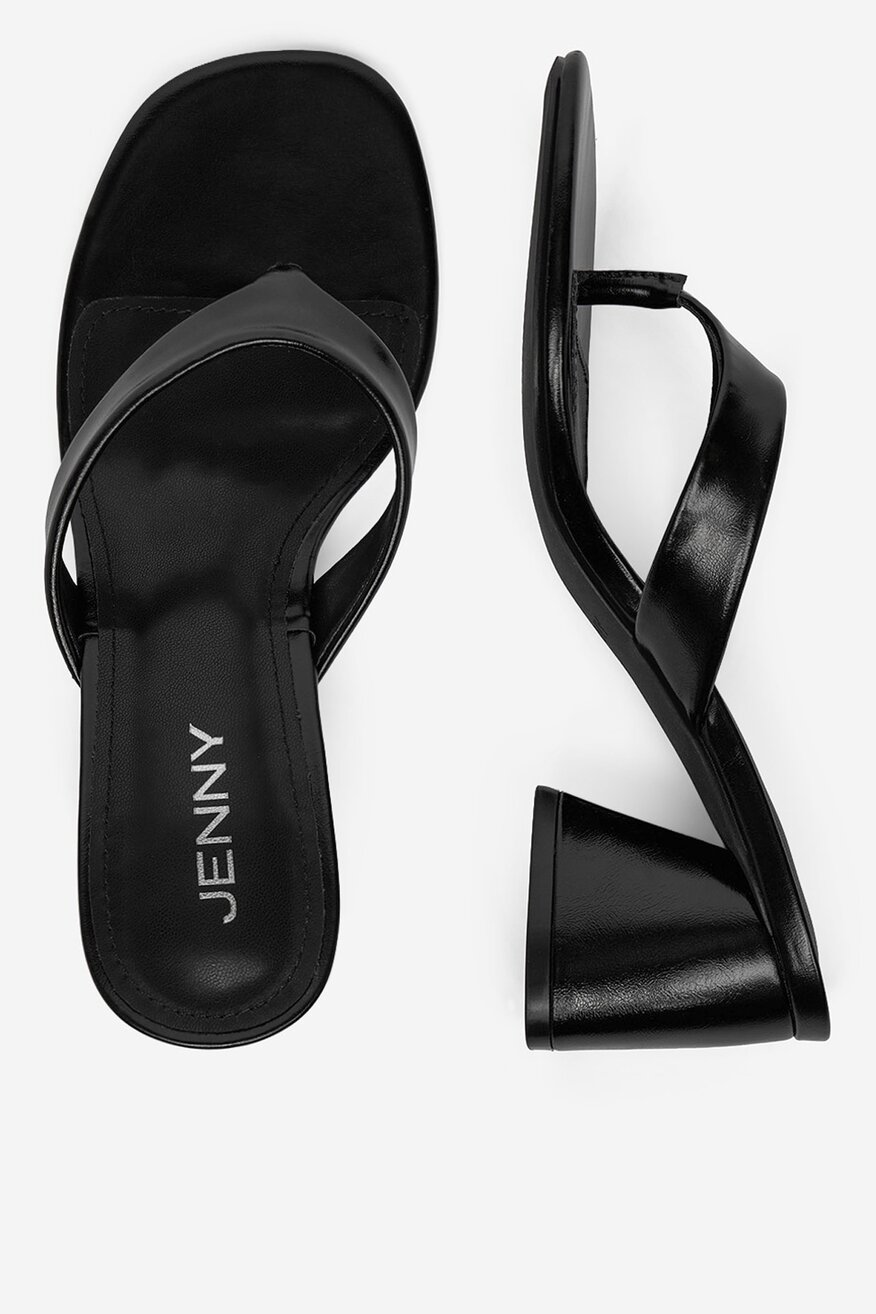 
                Шльопанець Jenny ЧОРНИЙ - 5906751905111