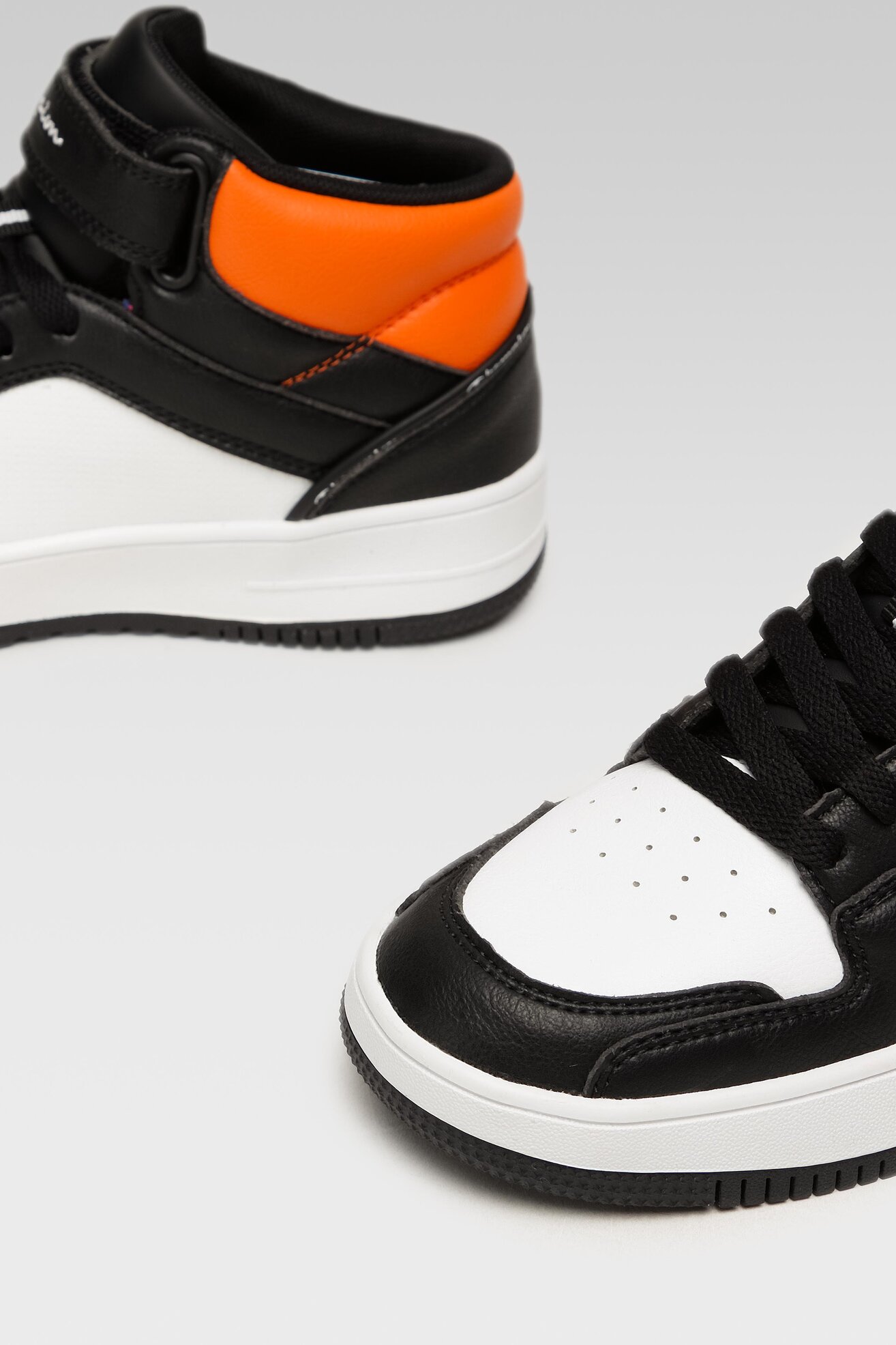 Obuwie sportowe Champion REBOUND 2.0 MID B GS S32413-KK006 Czarny