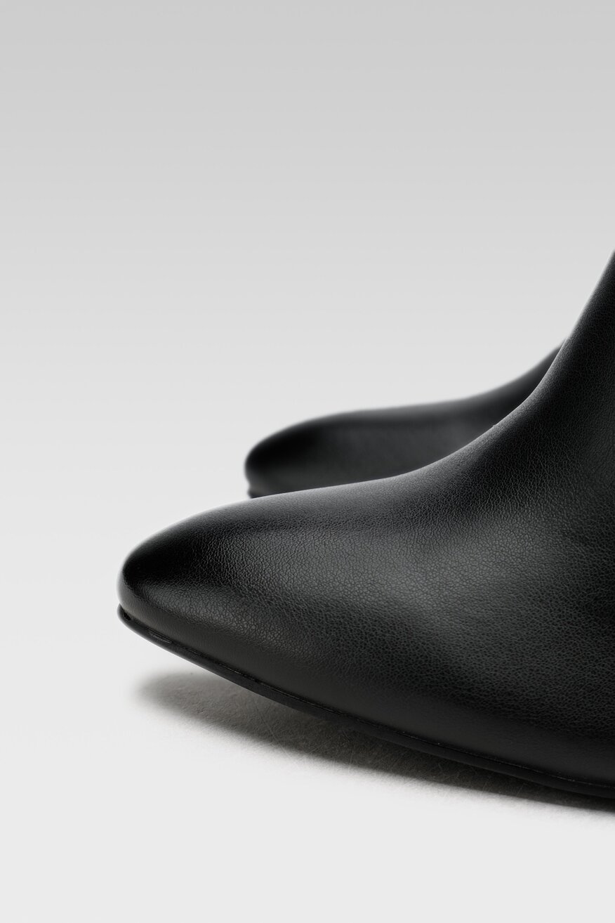 
                Cizme DeeZee NEGRU - 5904862161587