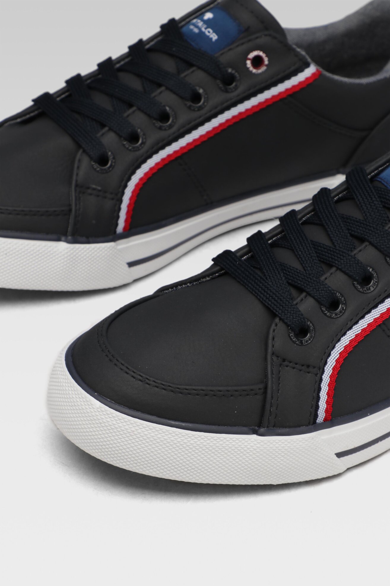 Półbuty Tom Tailor 118080900 Granatowy