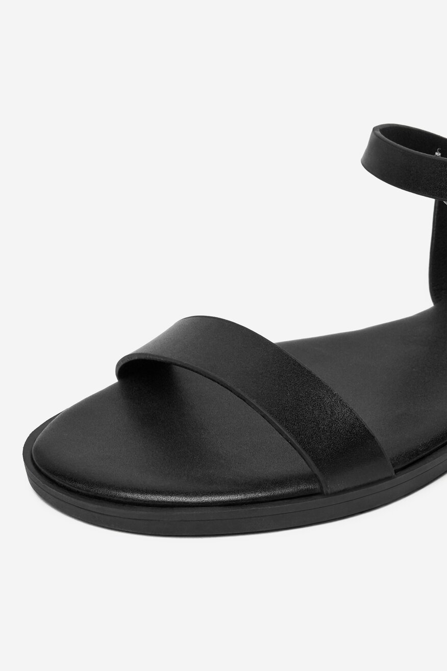 DeeZee - Sandały - 5906751117392