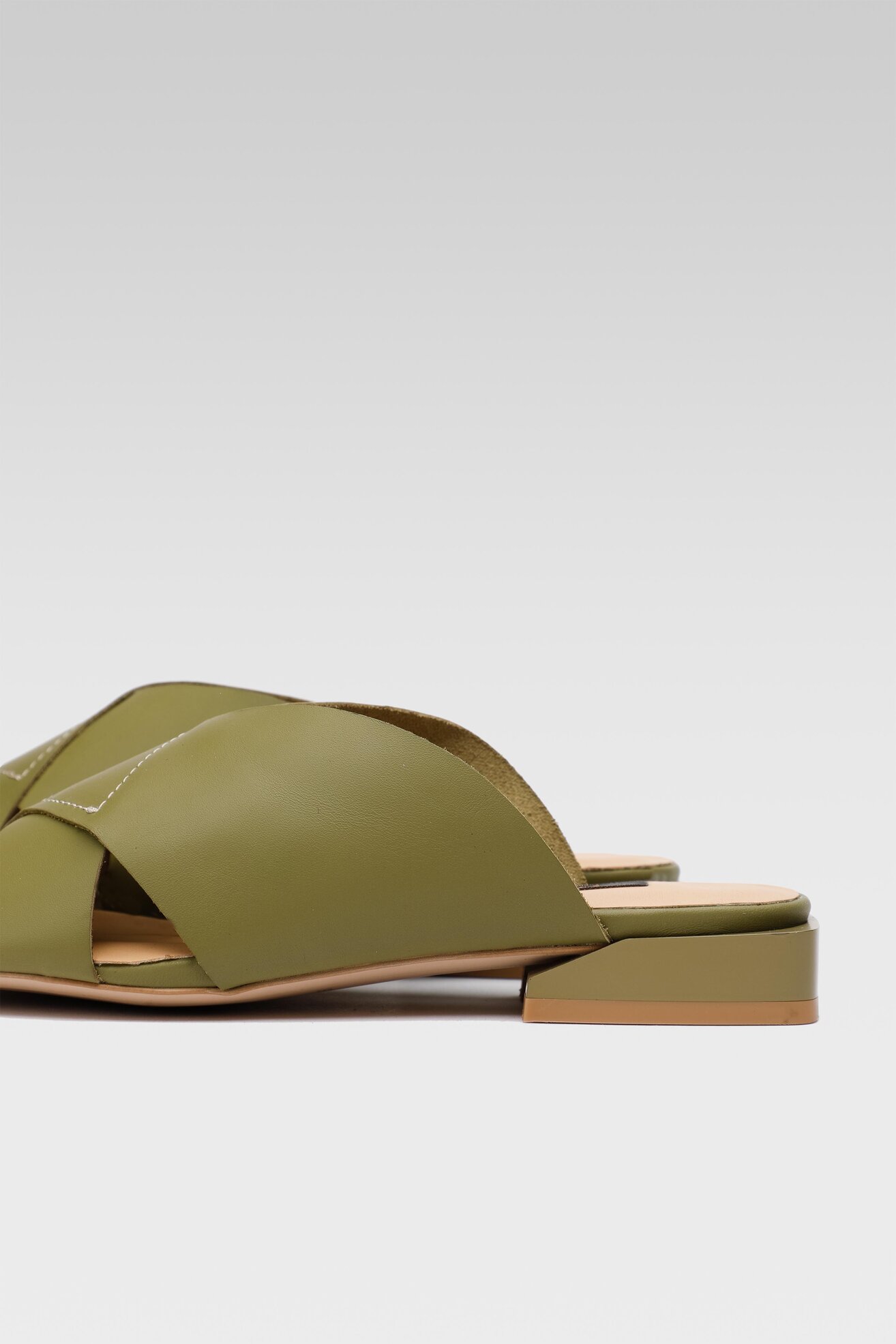 Klapki Gino Rossi 17100 Khaki