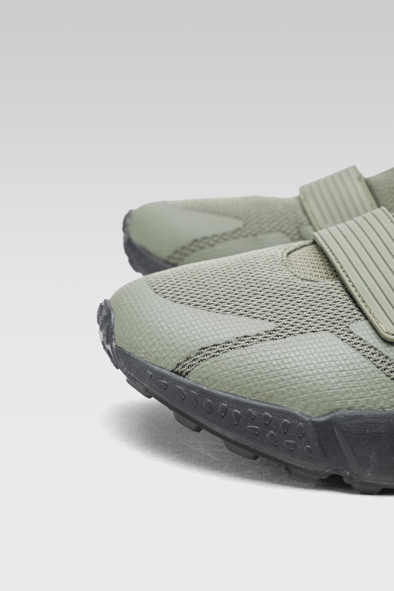 Obuwie sportowe Togoshi MP-22C655A Khaki