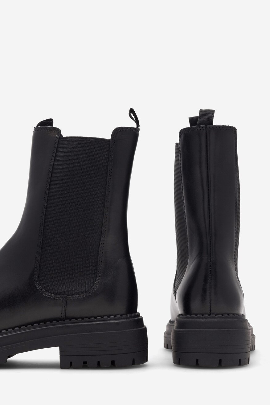 
                Kratke čizme Lasocki CRNA - 5905588796732