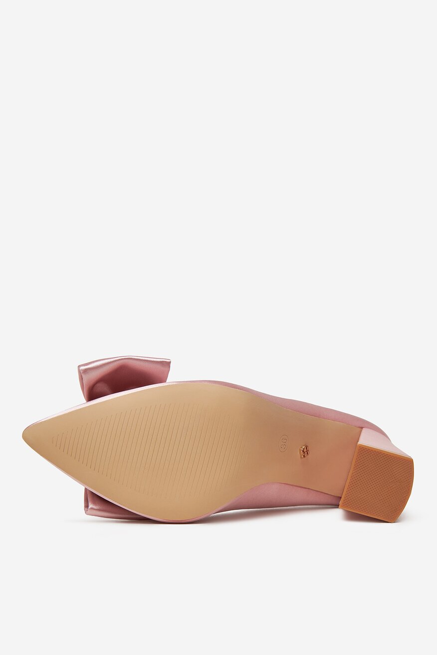 
                Pantofi cu toc DeeZee ROZ - 5906751082508