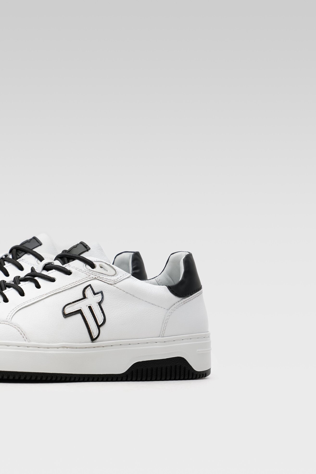 Patike Togoshi MI08-BUXTON-08 BELA