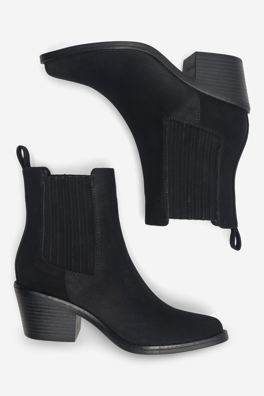 
                Боти Jenny Fairy ЧЕРЕН - 5904862947310