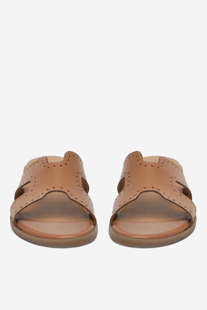 
                Шльопанець Lasocki ВЕРБЛЮЖИЙ - 5903698603674