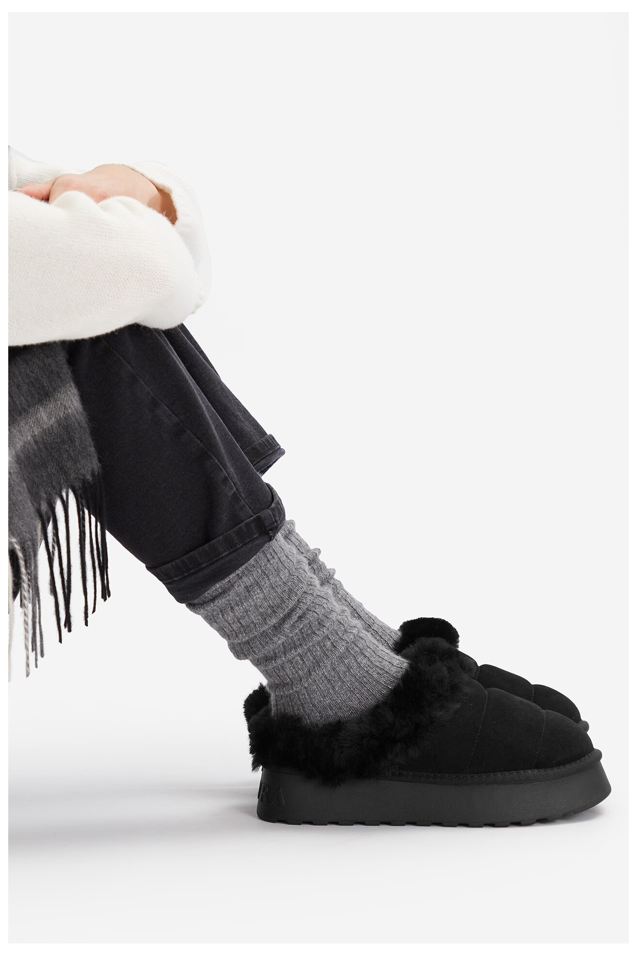 Kapcie Badura EO-CORA-TS6301-01 Czarny