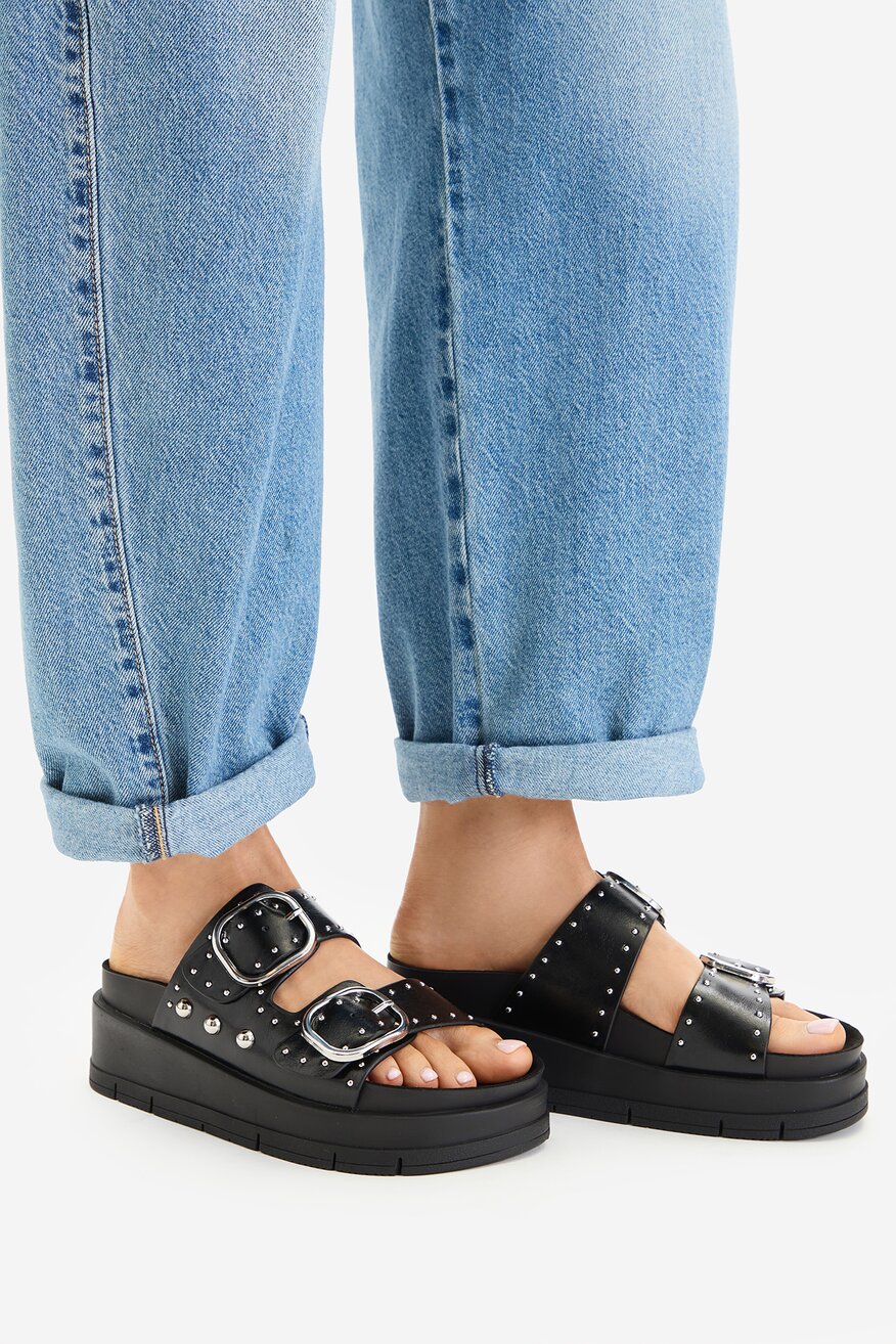 
                DeeZee - Klapki - 5906751709658