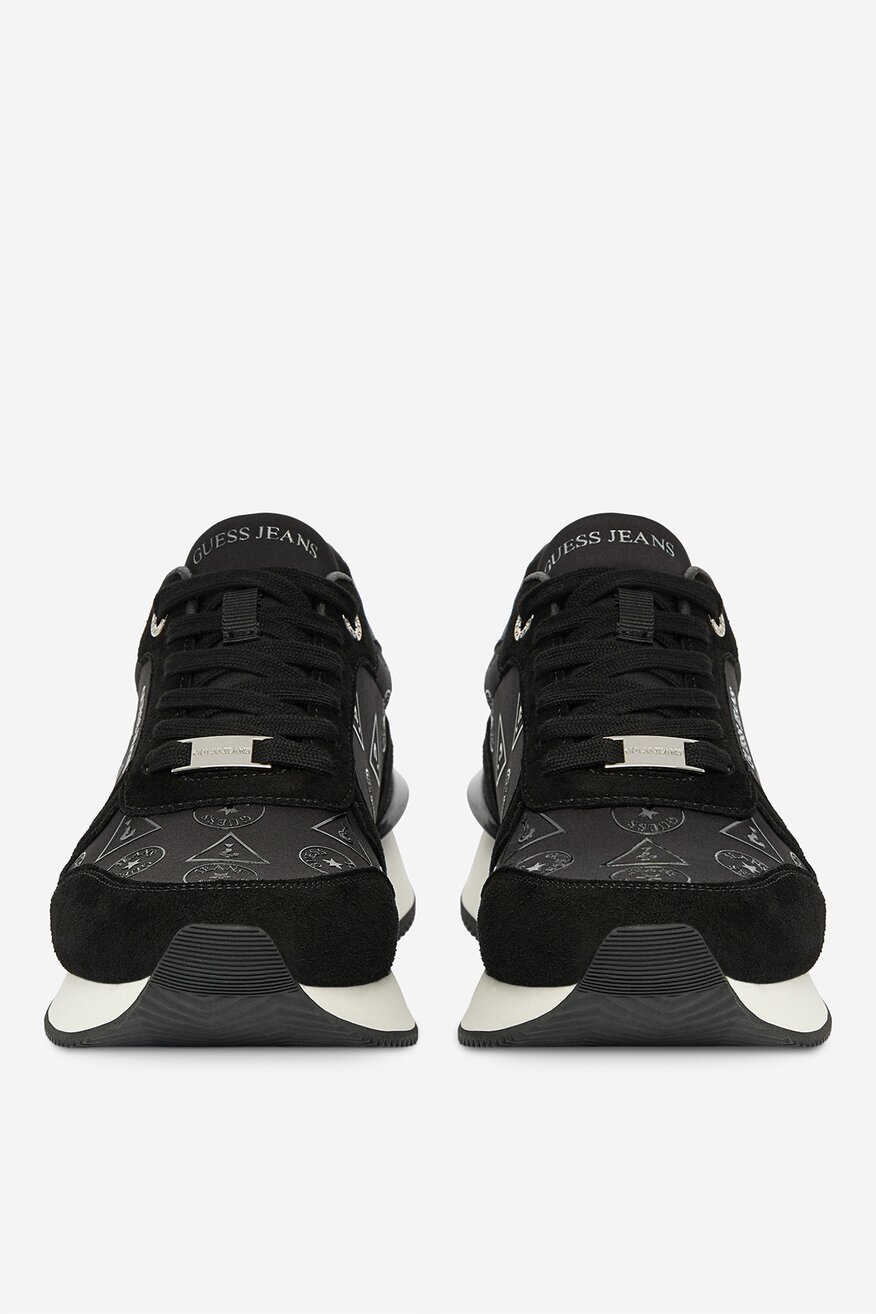 
                        Кросівки GUESS JEANS CWBEO-K250087 ЧОРНИЙ - 5907964081456