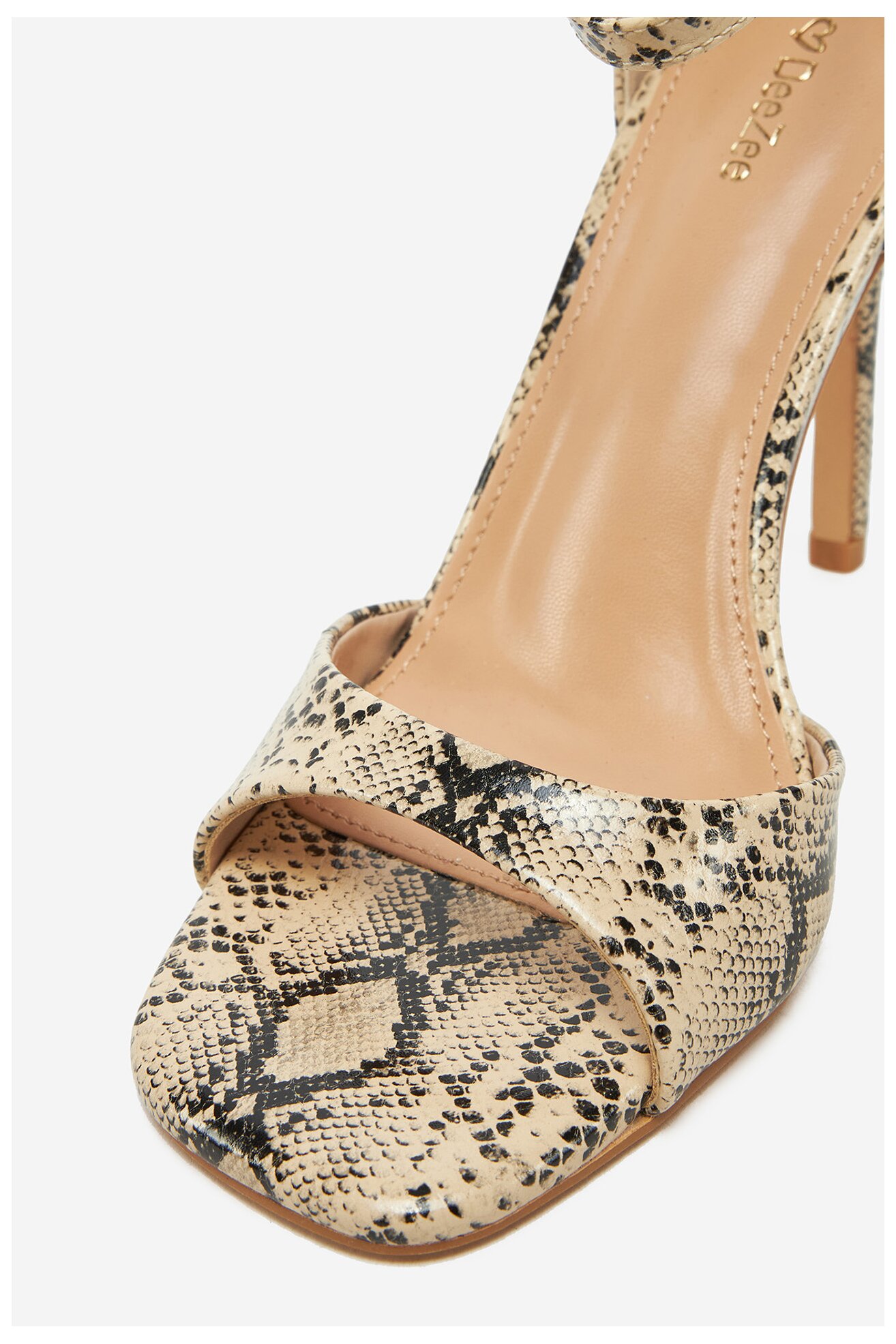 Сандали DeeZee GAF-8598-2 СВЕТЛОБЕЖОВ