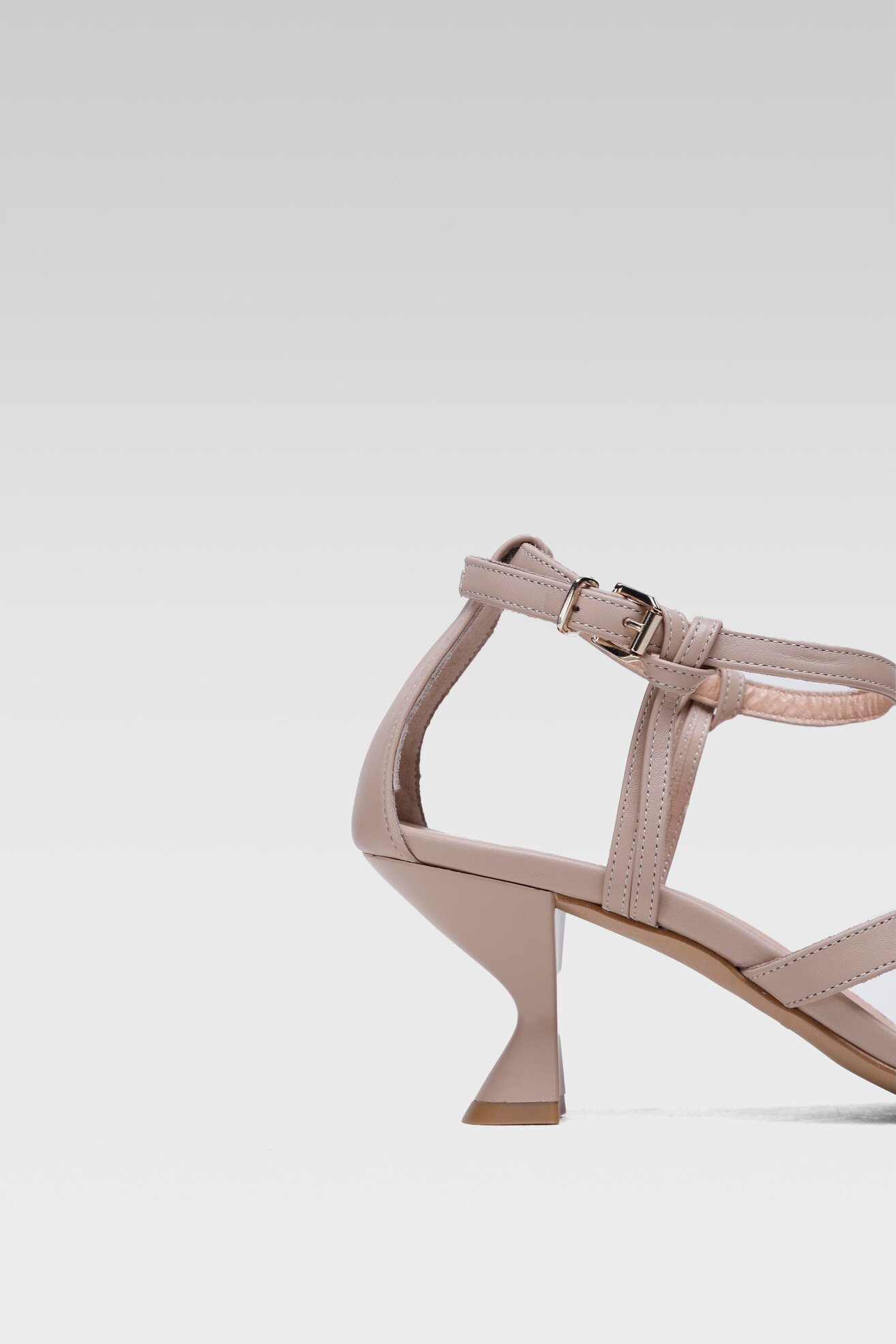 Sandały Gino Rossi 22961 Beżowy