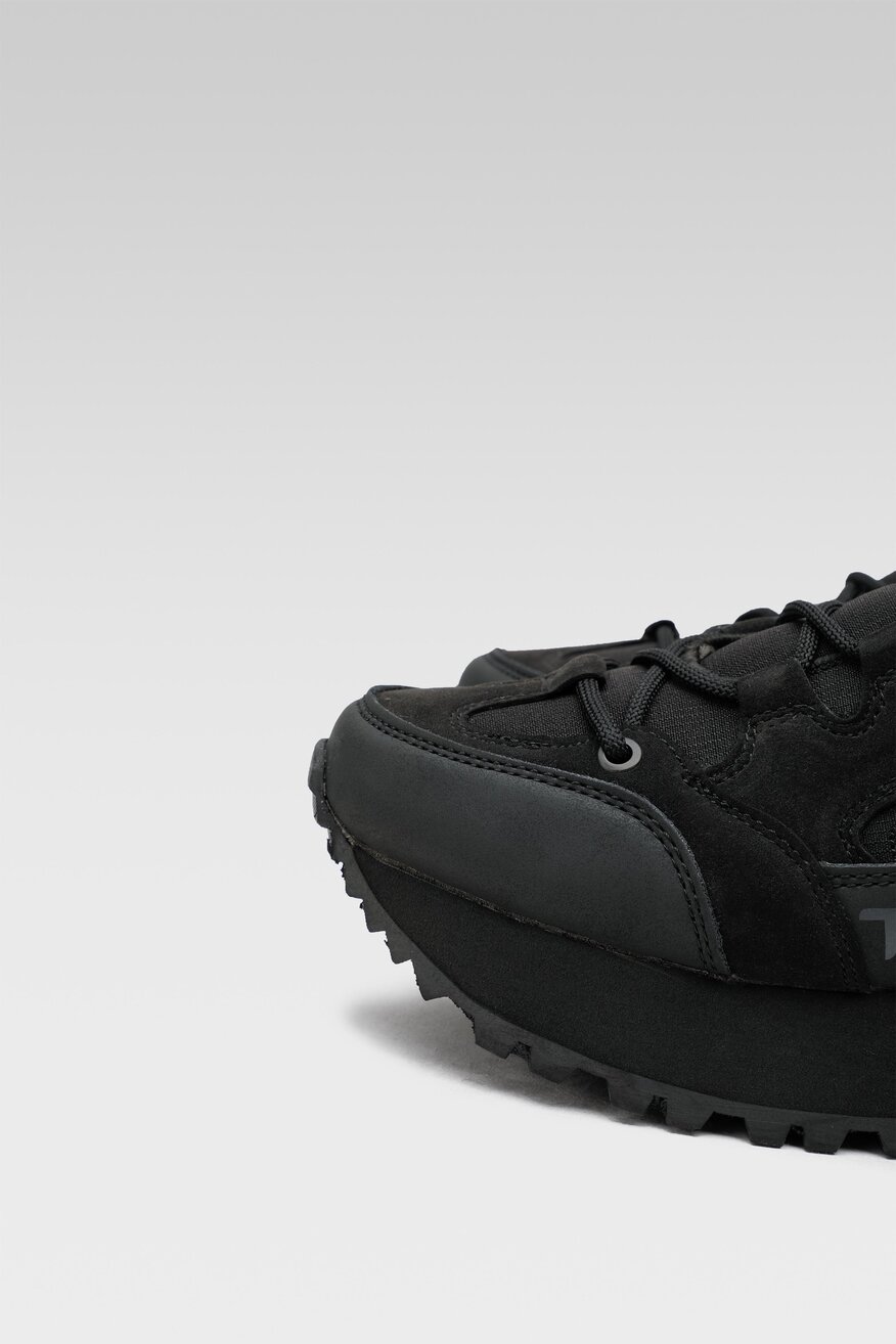 
                Кросівки спортивні Togoshi ЧОРНИЙ - 5904862187365