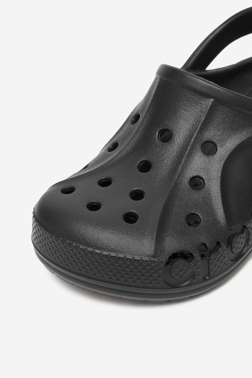 Plážové pantofle Crocs ČERNÁ - 5906751208779