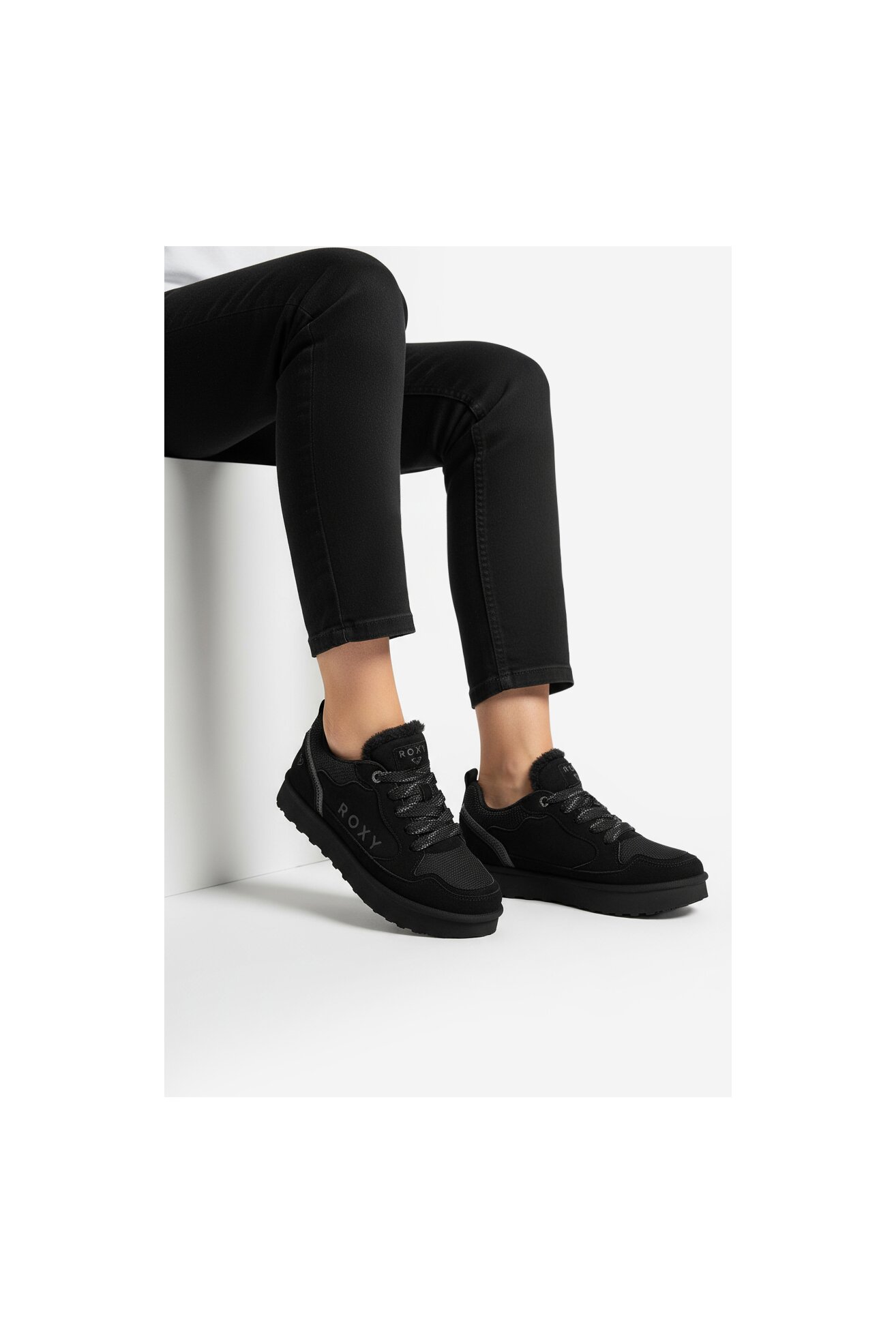 Sneakerși ROXY CEO-V12-1116 NEGRU