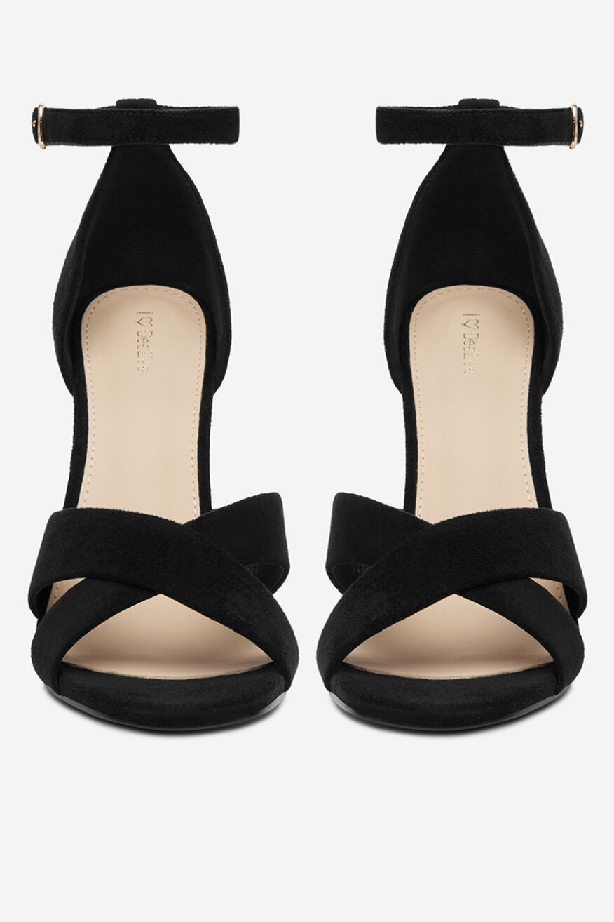 
                Сандали DeeZee ЧЕРЕН - 5906751933701