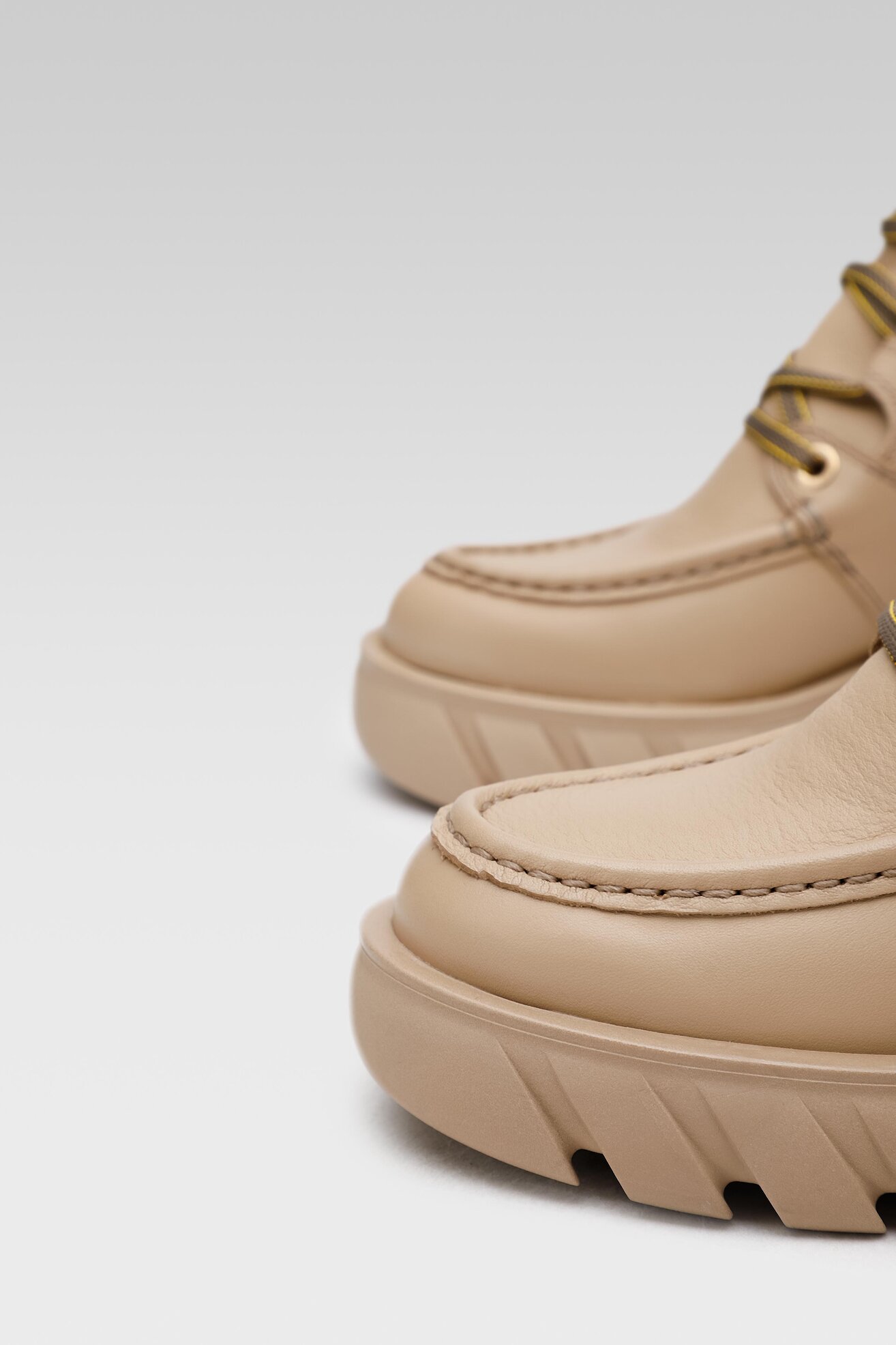 Bocanci Badura 222FW31 BEJ