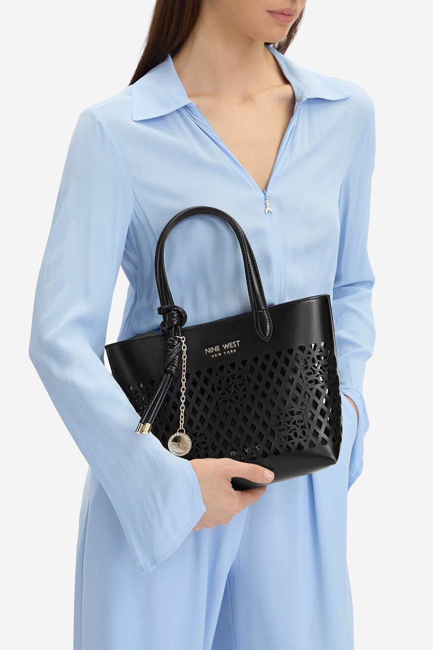 
                Сумка З Ремінцем NINE WEST ЧОРНИЙ - 5906751862940