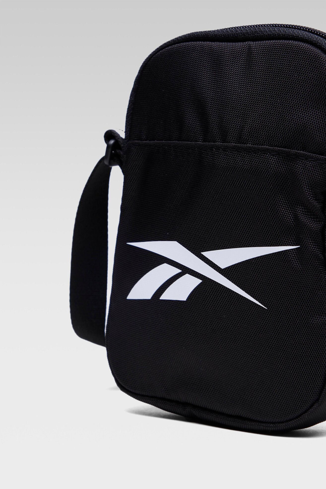 Torebka Reebok MYT CITY BAG H36585 Czarny