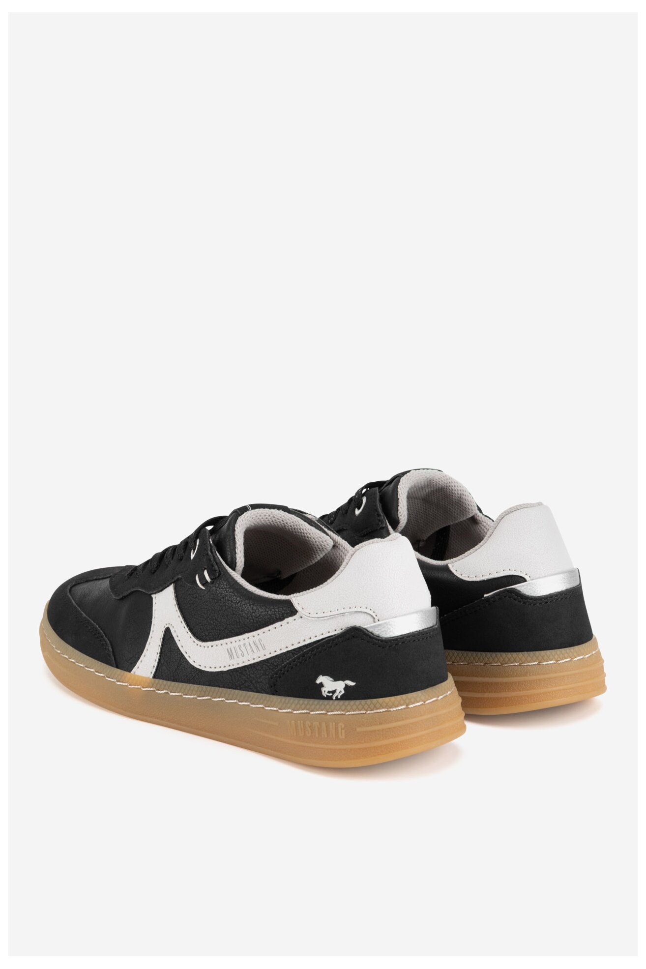 Tornacipő Mustang 1511-303 FEKETE