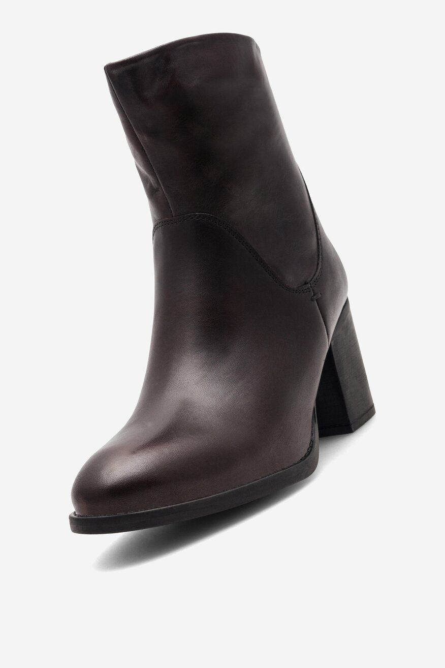 
                Bokacsizma Lasocki BARNA - 5905588086932