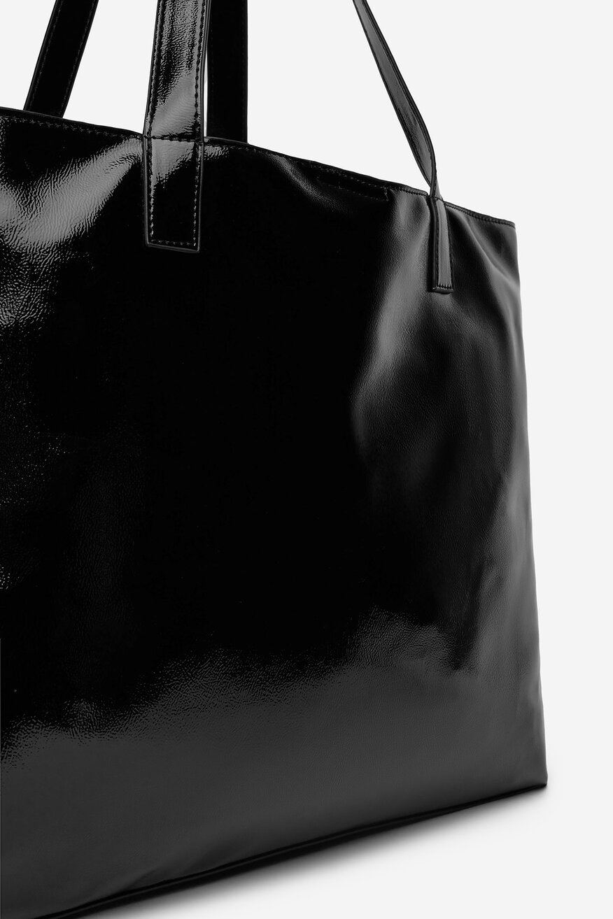 
                Kézitáska DeeZee FEKETE - 5904410897760