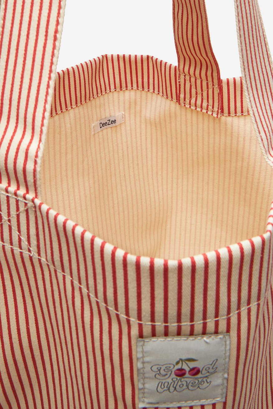 
                Geantă de mână DeeZee ROŞU - 5906751062333