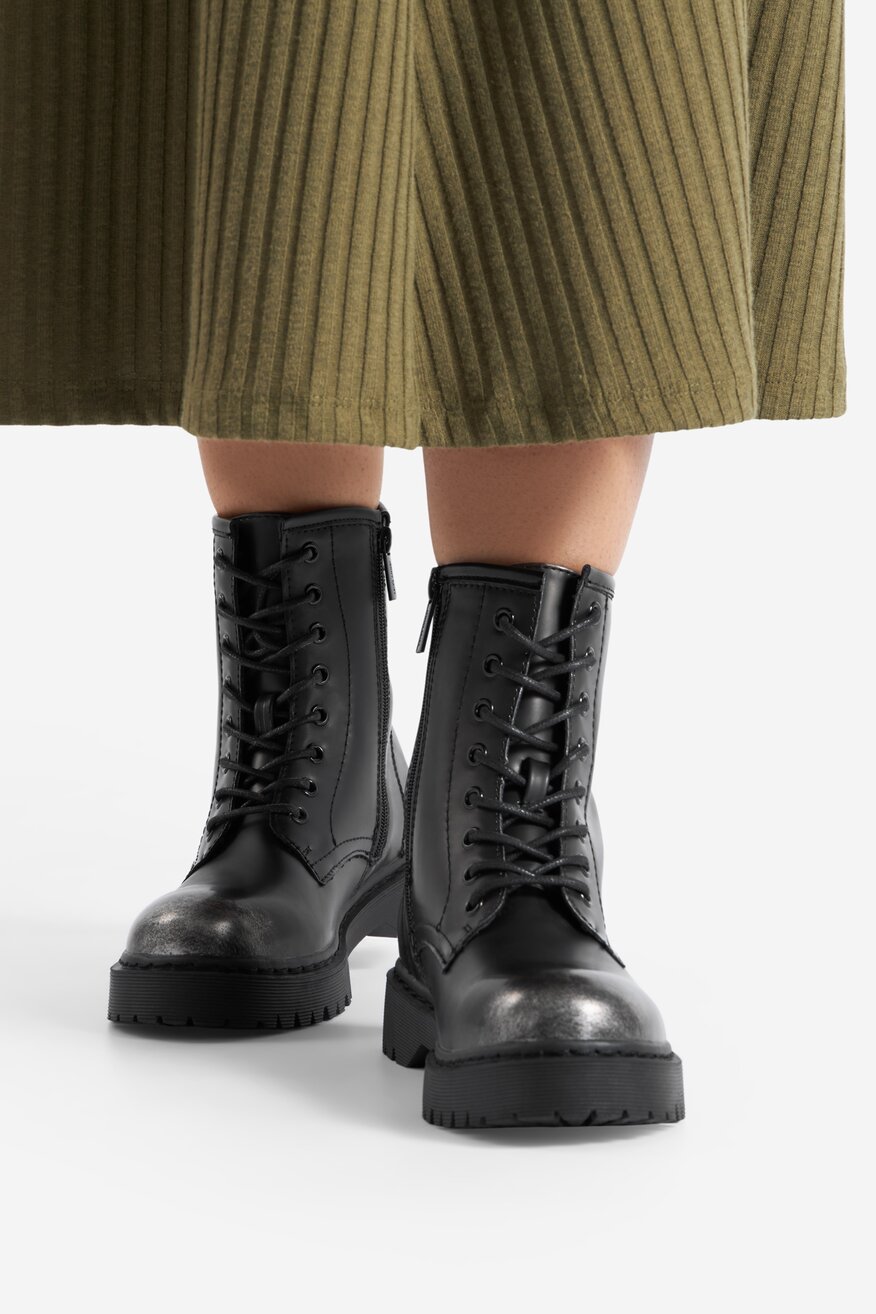 
                Bocanci Jenny Fairy NEGRU - 5905588912866