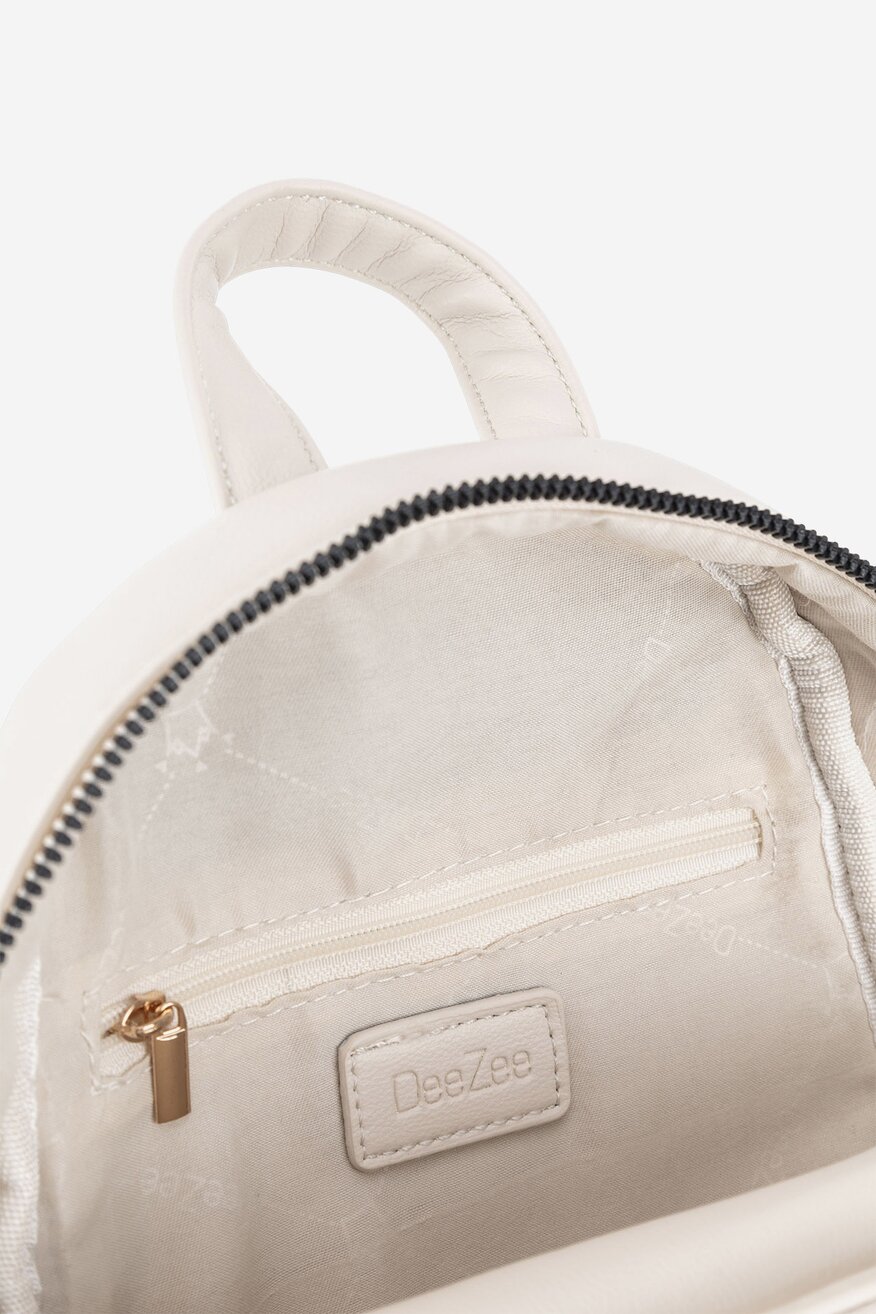 
                Hátizsák DeeZee BÉZS - 5905588816676