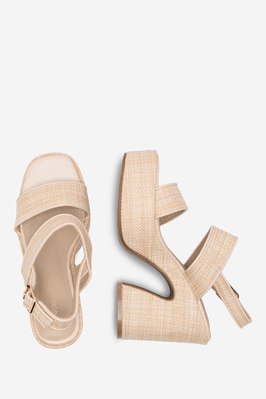 
                Сандали DeeZee БЕЖОВ - 5905588540090