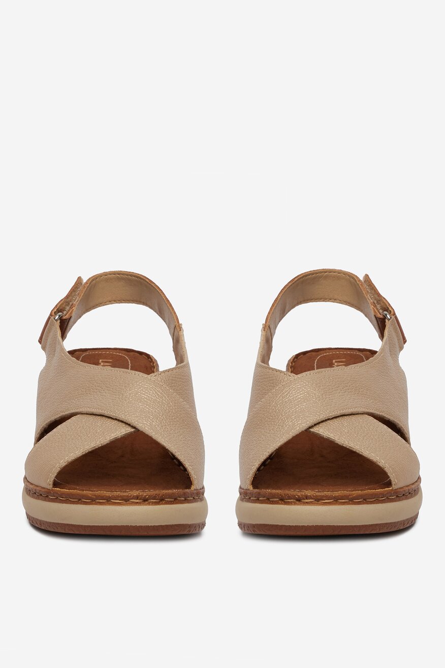 
                Сандалі Lasocki БЕЖЕВИЙ - 5906751856154