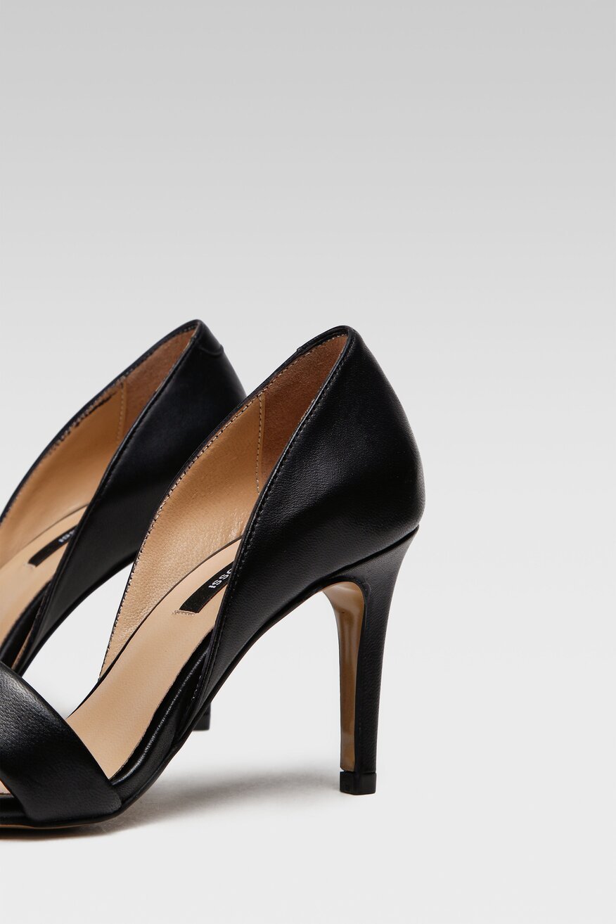 
                Gino Rossi - Skórzane sandały czarne - 5904248438784