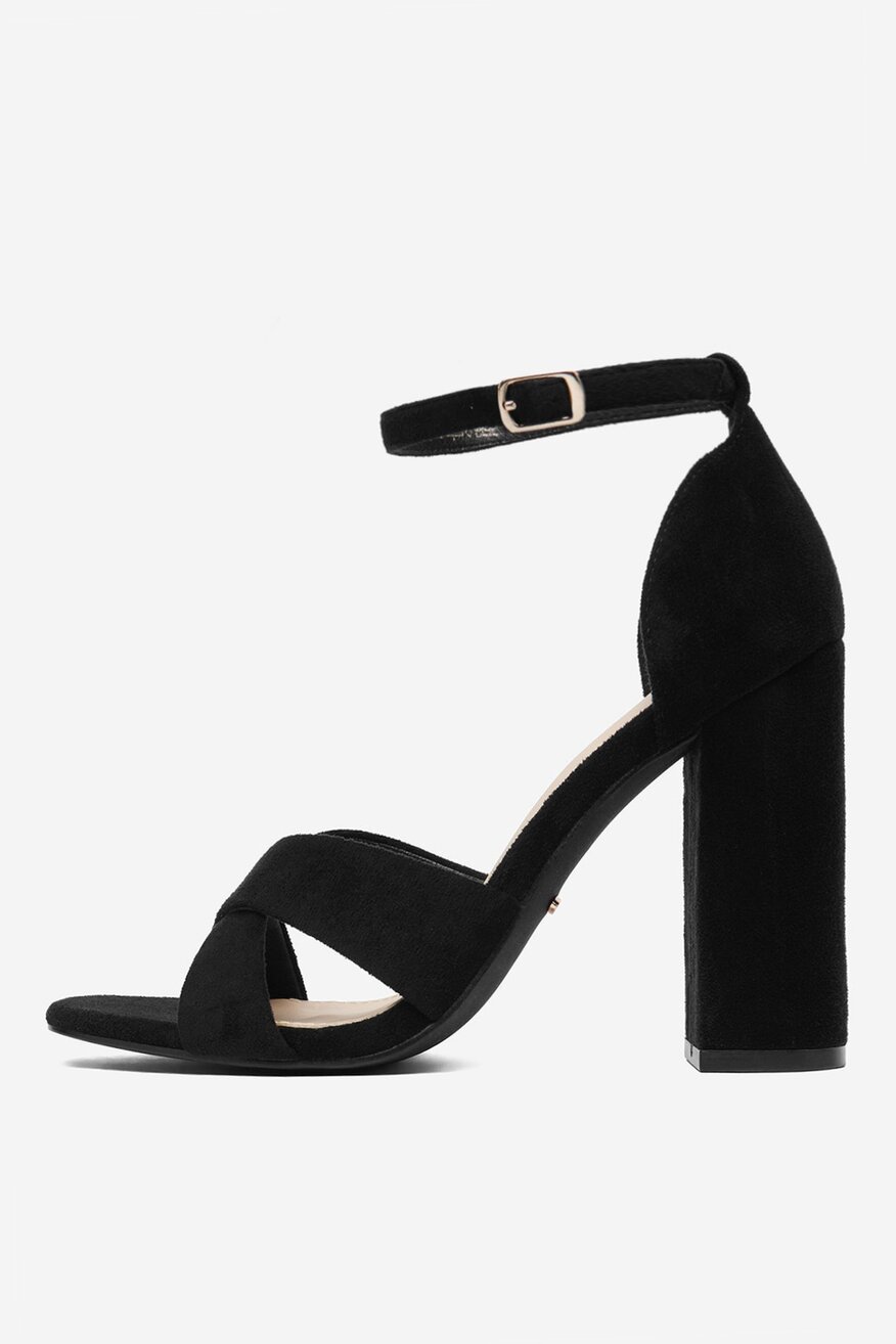 
                Сандали DeeZee ЧЕРЕН - 5906751933701