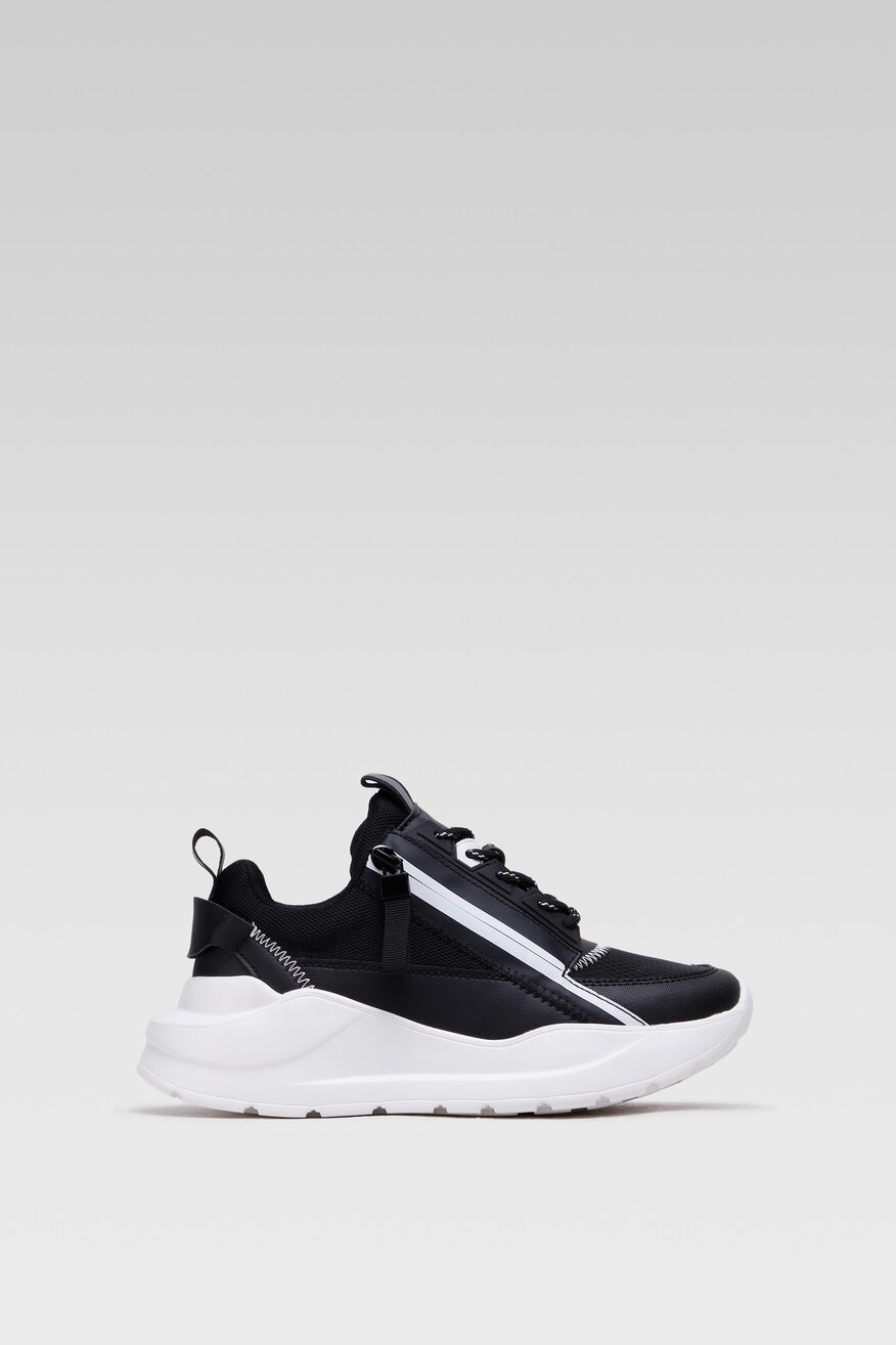 
                Nylon Red - Sneakersy czarne sznurowane - 5904248457723