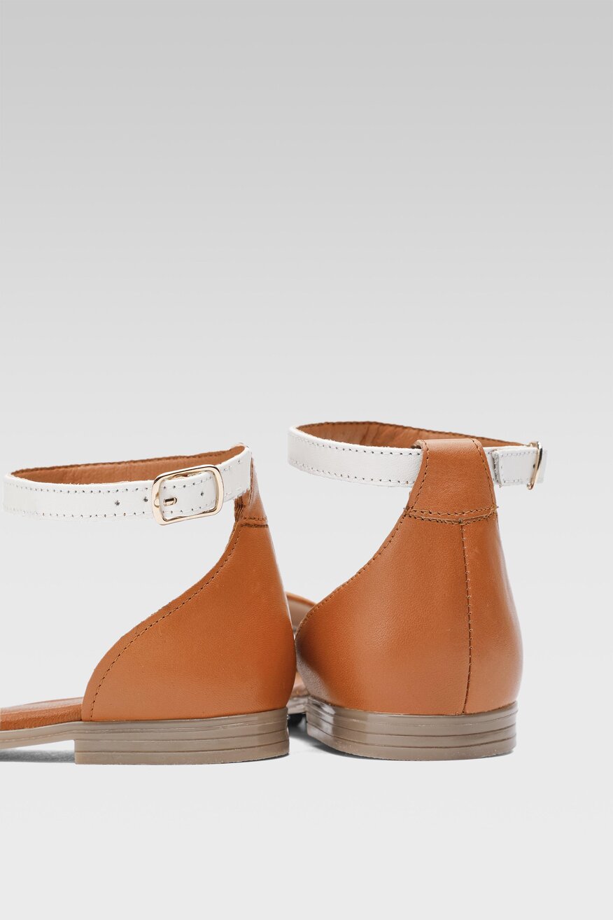 
                Lasocki - Skórzane sandały białe - 5904248739201