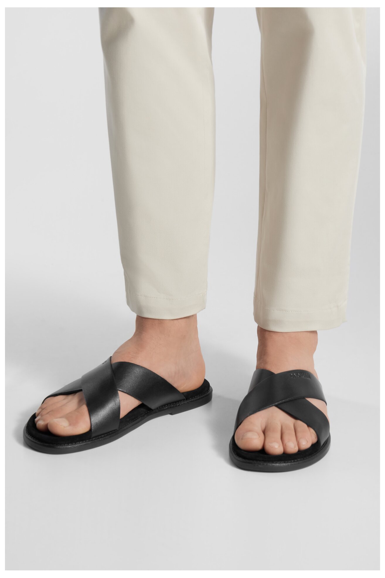 Klapki Gino Rossi MARCELLO-06 MB Czarny