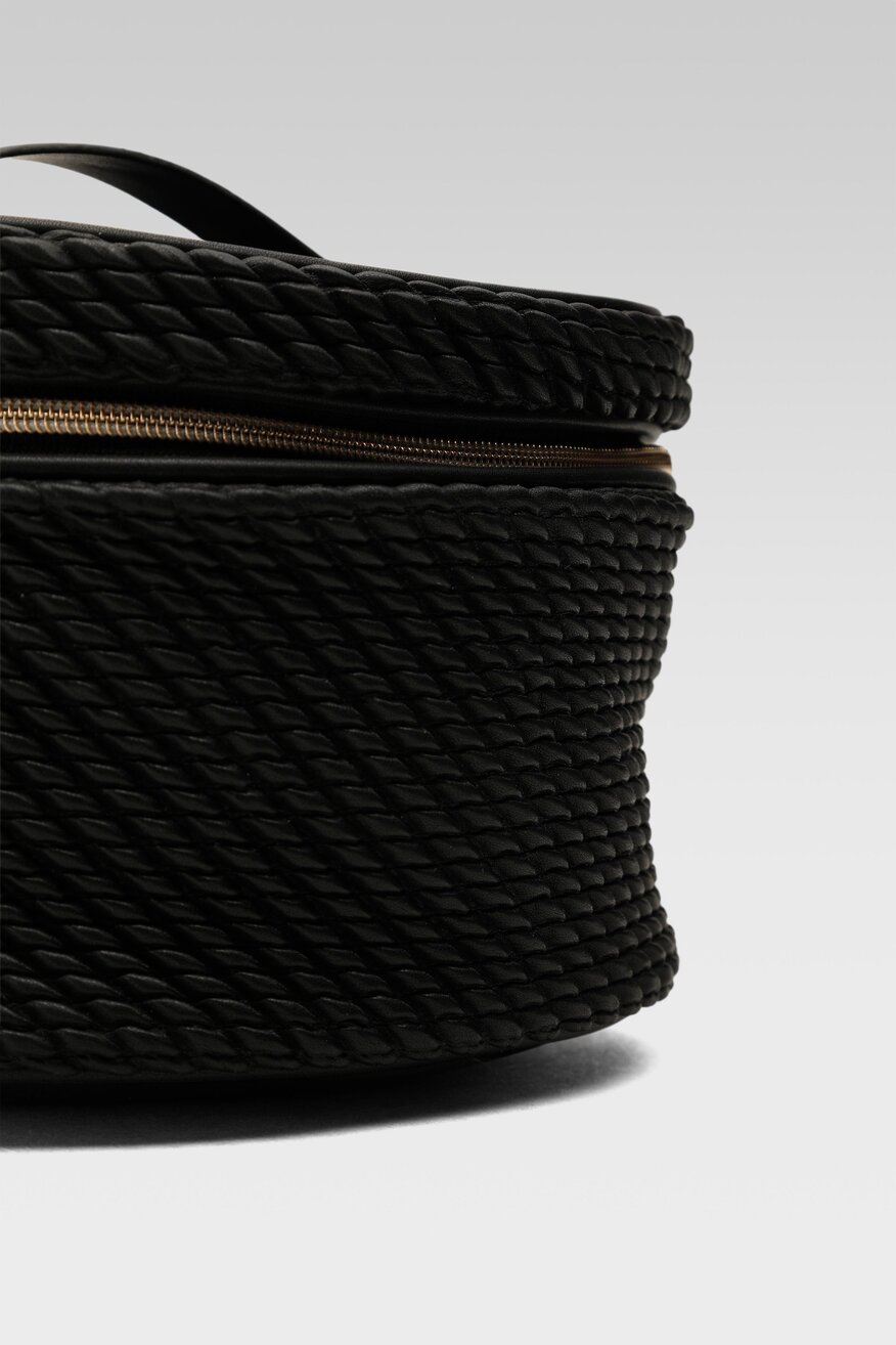 
                Jenny Fairy - Kosmetyczka czarna - 5903698953922