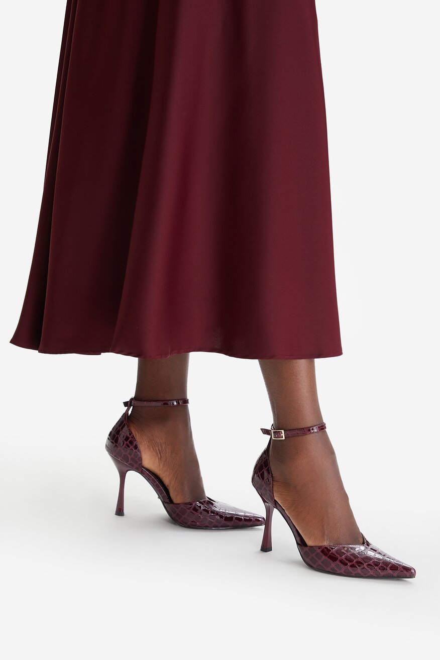 
                Елегантни обувки DeeZee БОРДО - 5906751874608