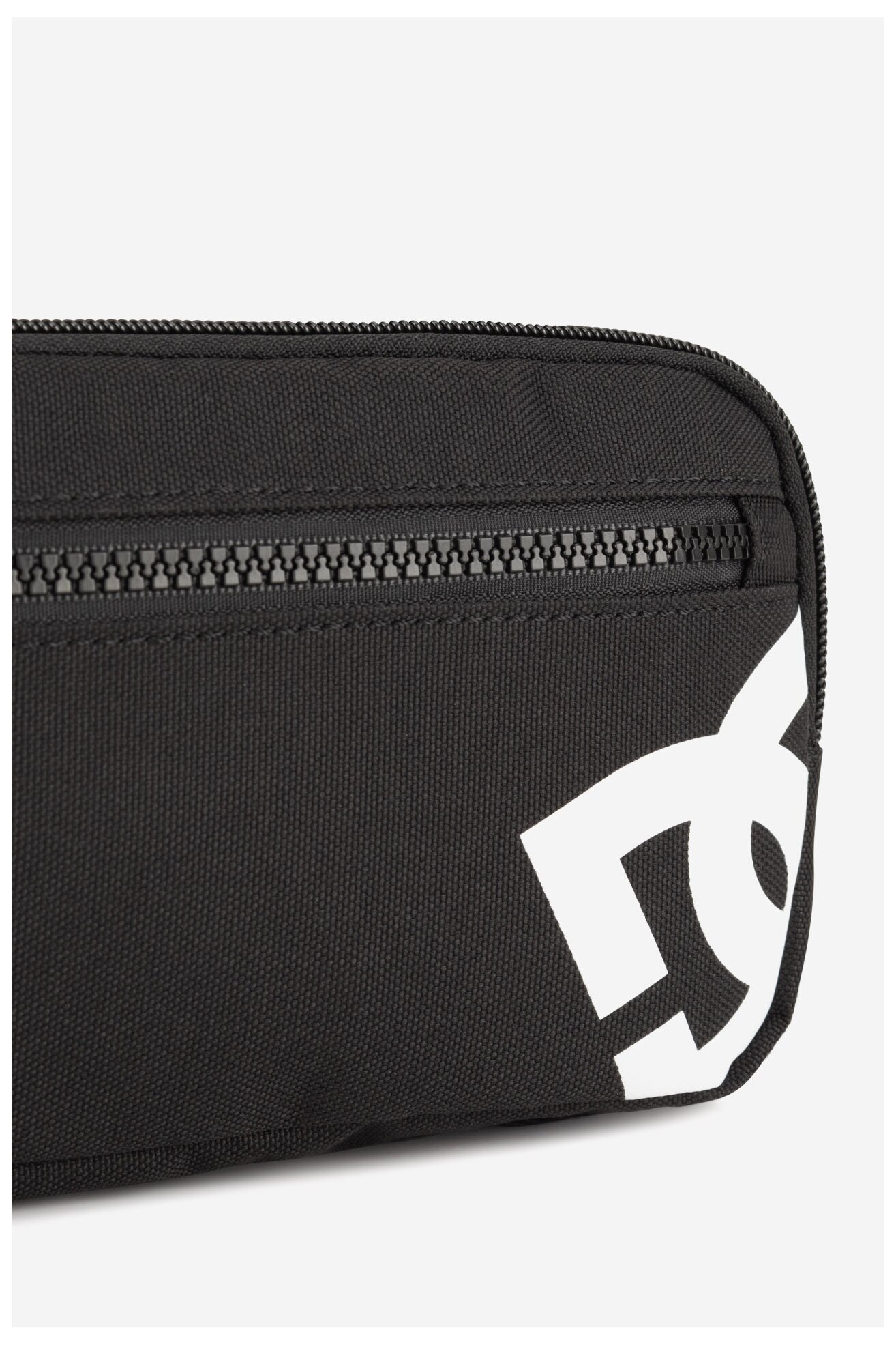 Мъжка чанта DC Shoes DCI-B-002-07 ЧЕРЕН