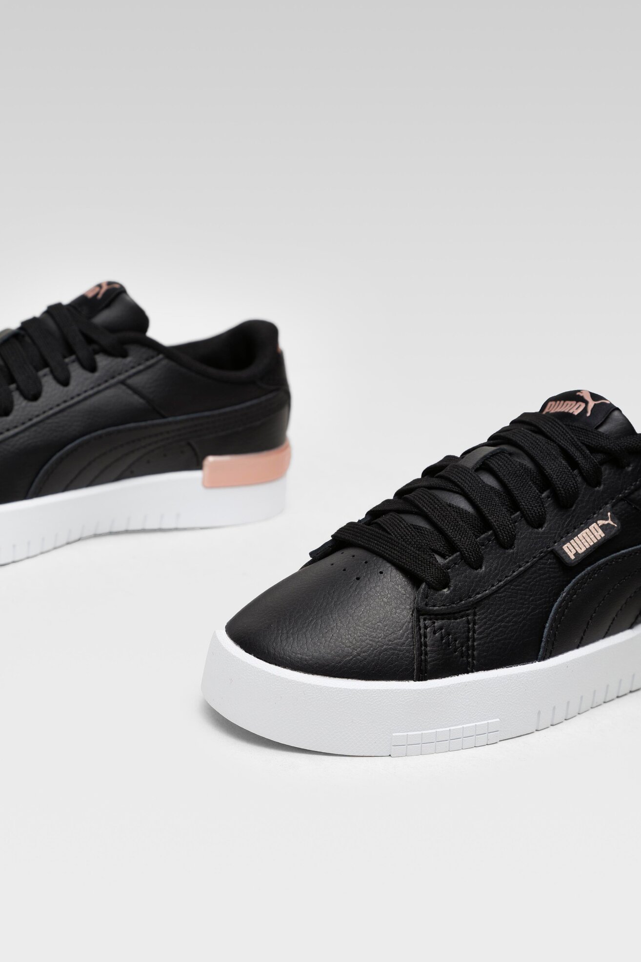 Obuwie sportowe Puma JADA 38075103 Czarny