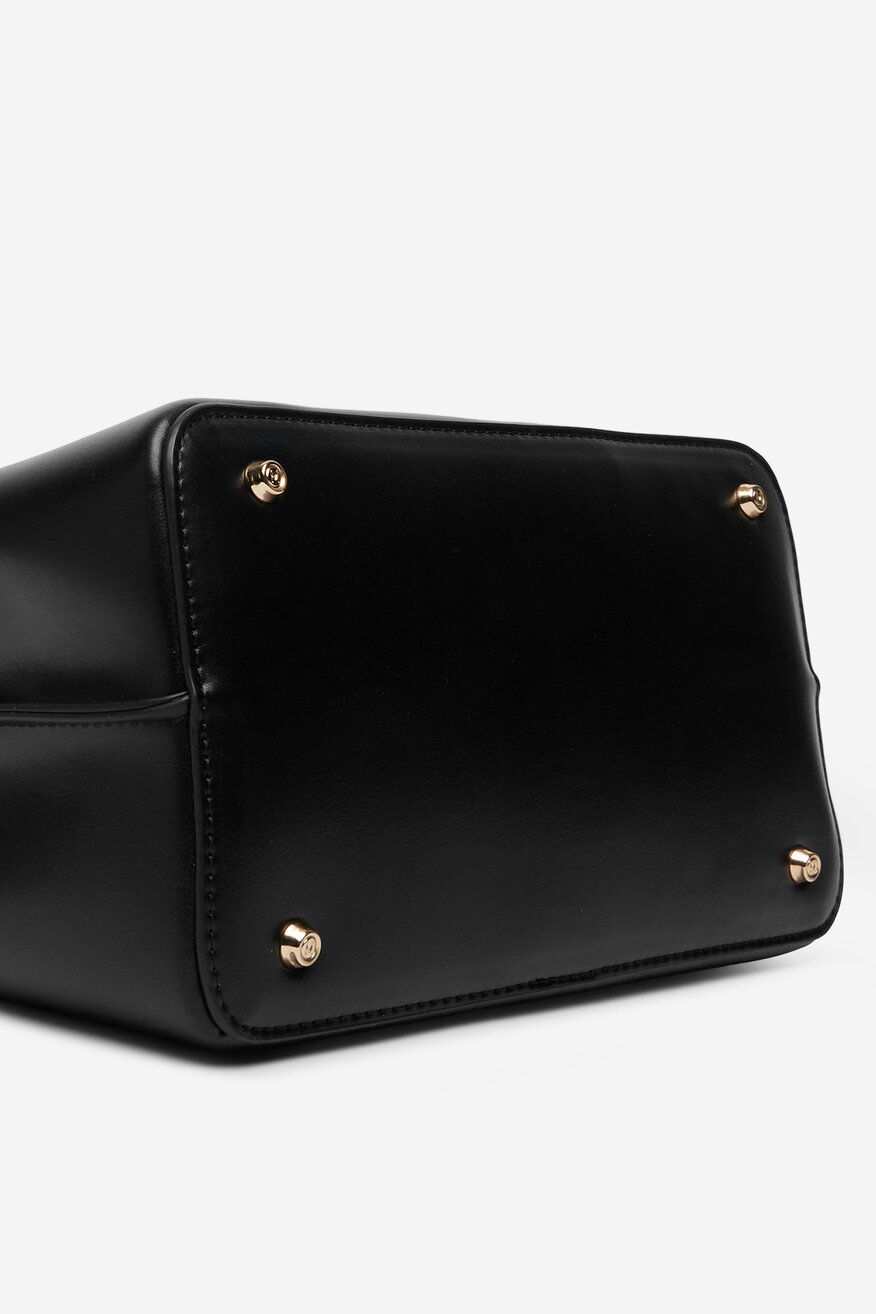 
                Дамска чанта Mexx ЧЕРЕН - 5906751554685