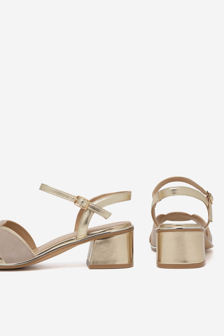 
                Lasocki - Skórzane sandały - 5905588521679