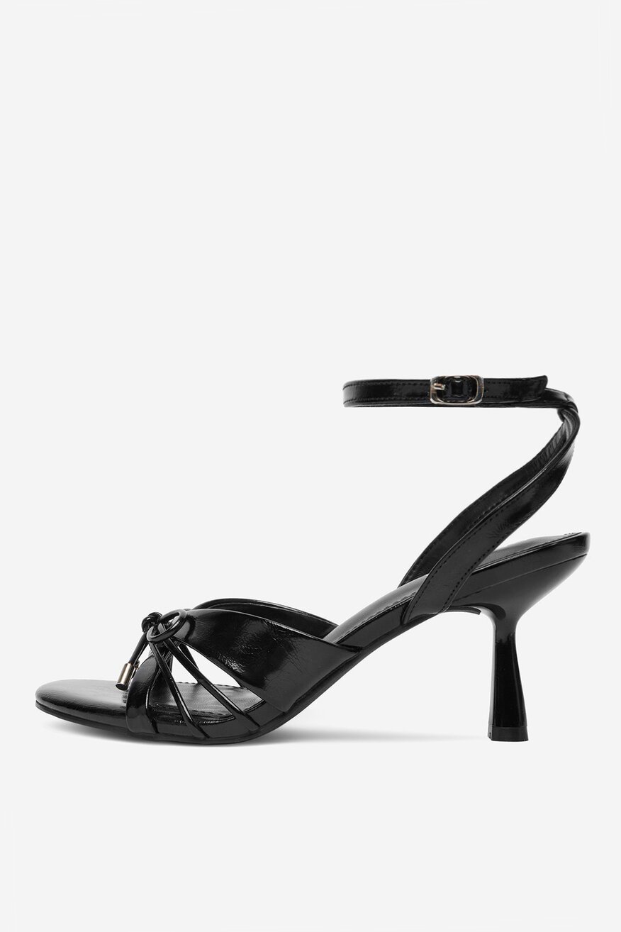 
                Сандалі Jenny ЧОРНИЙ - 5906751703717