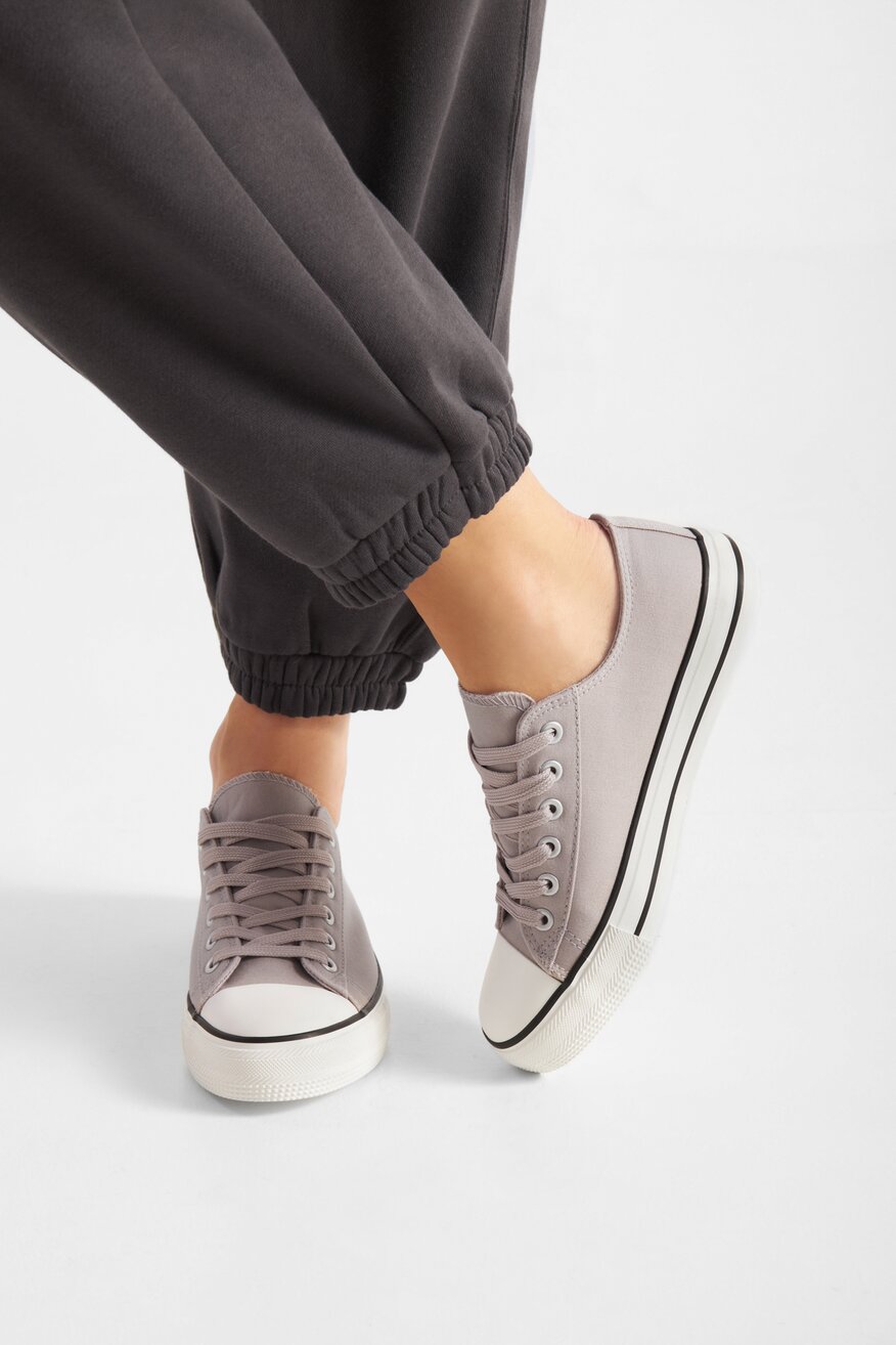 
                Jenny Fairy - Trampki szare - 5904862865829