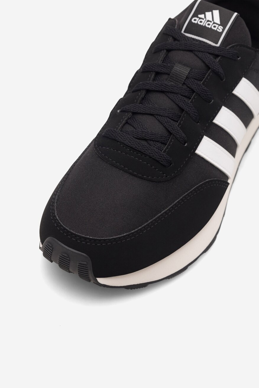 
                Кросівки спортивні adidas ЧОРНИЙ - 5904862856421